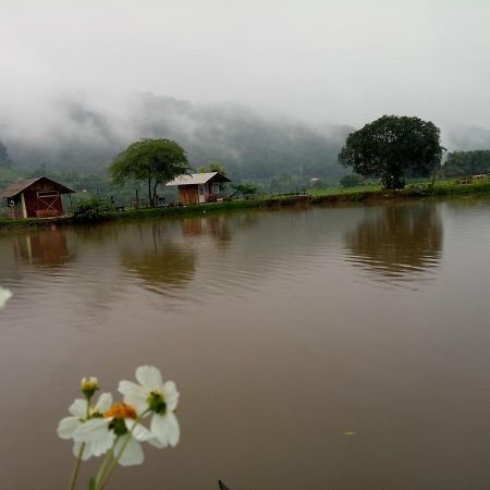 Samoeng Fishing Park Home Stay エクステリア 写真